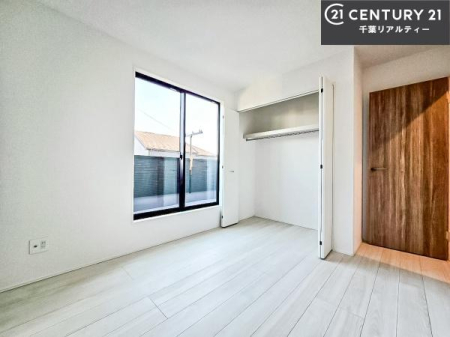 ���r���O�ȊO�̋��� �V���v���Ƀf�U�C������Ă��邽�߁A�Ƌ��I�т܂���I
���C�ɓ���̉Ƌ��u���Ă��낰���Ԃ���邱�Ƃ��ł��܂��B