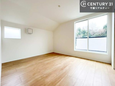 �Q�� �o���R�j�[�ɖʂ��Ă���m���ł��B���邭�����肪����A���C����������ł��܂��I���N���āA�O�ɏo�Ĕw�L�т����[�ċz�����ǂ������}������邱�Ƃ��ł��܂��B