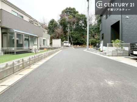 �O�ʓ��H�܂ތ��n�ʐ^ ���ӊ���A���q�l�̂���]�ɍ������������ꏏ�ɂ��ē���v���܂��B�Z��[���A�h�o�C�U�[�ɂ�邲���k������܂��B���Ђ͂��₢���킹�ɑ��Ή����܂��I���҂������܂���I