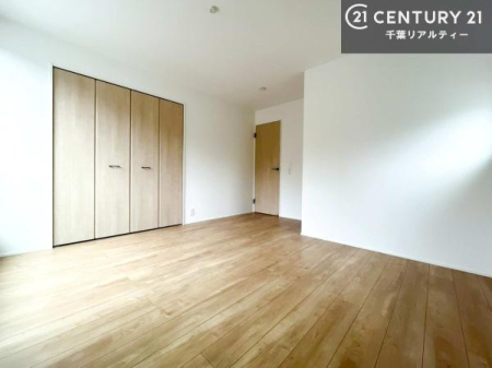 �Q�� �D���������������ޗm���́A���̖ڊo�߂��C�������ǂ������ł��ˁB���������Ԃ��������Ɖ߂������Ƃ��ł��܂��B�D�����F�����̃t���[�����O���ǂ�ȉƋ�ɂ��}�b�`���܂��I