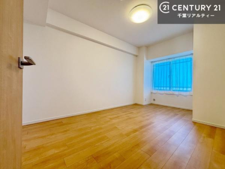 �m�� �V���v���Ƀf�U�C������Ă��邽�߁A�Ƌ��I�т܂���I
���C�ɓ���̉Ƌ��u���Ă��낰���Ԃ���邱�Ƃ��ł��܂��B