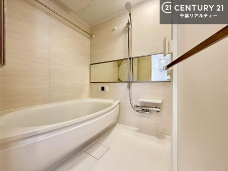 ���� �������������l�̕��͋C�̃o�X���[���́A�����o�Ă��ăo�X�^�C�����[���I
���d���撣���Ă��邲�J���ɂ��D�݂̓����̓����܂����āA�y����ł݂Ă͂������ł��傤���H