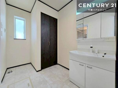 ���ʑ�E���ʏ� ���[�����Ղ�̐��ʎ��I���p�i�̃X�g�b�N��o�X�^�I�����X�b�L���Ǝ��[�ł��Ď��o���₷���I����肪�X�b�L���Еt���ċC�����̗ǂ���ԁI