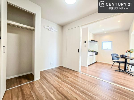 �q������ �|���o�������Ȃ��������́A���q�l�̂������Ƃ��Ă����S�ł��I
���[�X�y�[�X���[�����Ă���̂ŎU�炩�������������T�b�ƕЕt�����܂��I