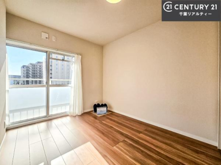 �Q�� �D���������������ޗm���́A���̖ڊo�߂��C�������ǂ������ł��ˁB���������Ԃ��������Ɖ߂������Ƃ��ł��܂��B�D�����F�����̃t���[�����O���ǂ�ȉƋ�ɂ��}�b�`���܂��I