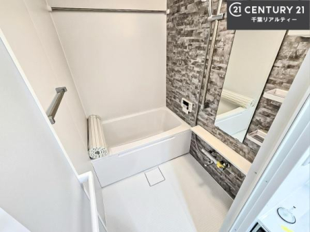 ���� 1���̔�����������Ɩ����Ă���闁���ł��B
�������̑f�G�ȃ����N�[�[�V�����ꏊ�ł��ˁB