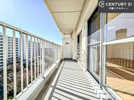 �o���R�j�[ �z������̗ǂ��o���R�j�[�ŁA�����󕨂��悭���������ł��ˁI
���V�C�̗ǂ����ɂ̓o���R�j�[�֏o�ă��t���b�V������̂��C�����悳�����ł��B