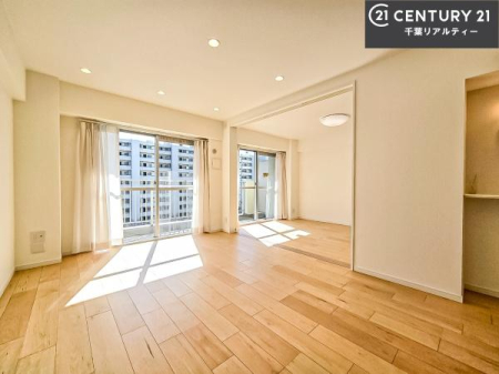 ���r���O �S�n�ǂ����r���O�͉Ƒ������R�ƏW�܂�܂��B�Ƒ��c�R�̎��Ԃ����������ł��B���Ƒ��ƁA����w�[���������Ԃ��߂��������ł��ˁB