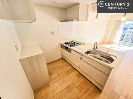 �L�b�`�� �����g���L�b�`�����Y��Ő����Ȃ炨���������̂��y�����Ȃ�܂���ˁB�@�\���ƃf�U�C���������˔������������L�b�`���B