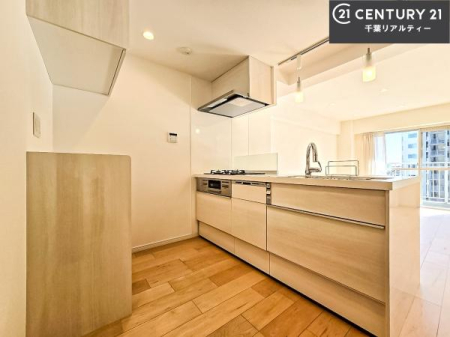 �L�b�`�� �����g���L�b�`�����Y��Ő����Ȃ炨���������̂��y�����Ȃ�܂���ˁB�@�\���ƃf�U�C���������˔������������L�b�`���B