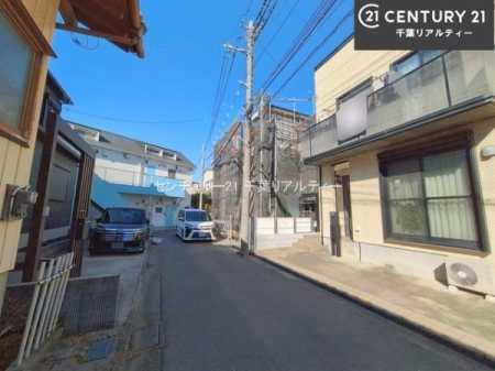 �O�ʓ��H�܂ތ��n�ʐ^ �O�ʓ��H��4���I�z����ǍD�ȗ��n�ł��B