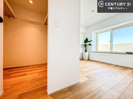 ���[ �E�H�[�N�C���N���[�[�b�g�t���ł��B��������̂��m���Ȃǂ����[���Ă��������ł��ˁI���ɂ���@�������ȂǋG�ߕ��̑傫�ȉƓd�����[�ł��܂��I