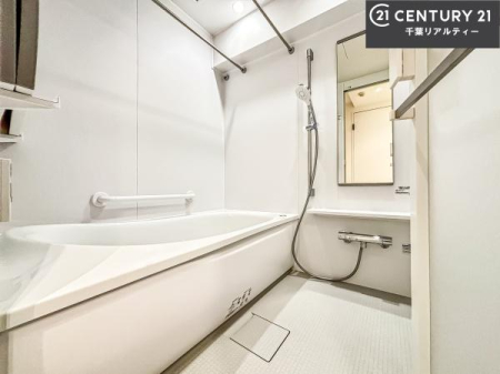 ���� �������������l�̕��͋C�̃o�X���[���́A�����o�Ă��ăo�X�^�C�����[���I
���d���撣���Ă��邲�J���ɂ��D�݂̓����̓����܂����āA�y����ł݂Ă͂������ł��傤���H