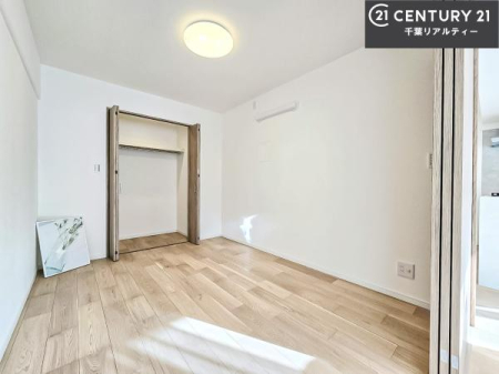 �m�� ���[�X�y�[�X�����Ă��܂��I�������X�b�L�����ڂ��鎖���ł��܂��ˁB
�Ƌ��I�΂Ȃ��V���v���ȃf�U�C���ׁ̈A�Ƌ��I�΂����C�ɓ���̋�ԍ�肪�ł������ł��ˁB