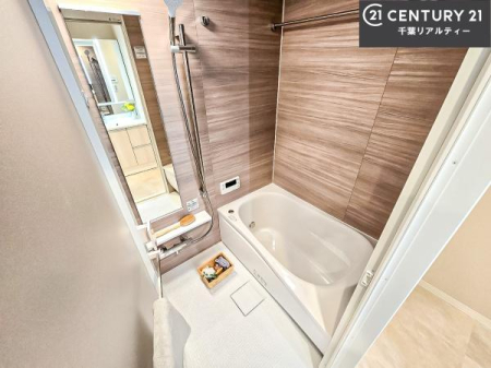 ���� 1���̔�����������Ɩ����Ă���闁���ł��B
�������̑f�G�ȃ����N�[�[�V�����ꏊ�ł��ˁB