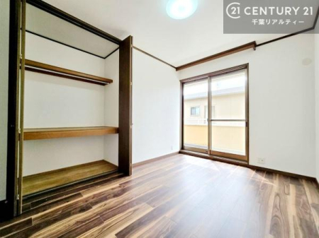 �m�� ���[�X�y�[�X�����Ă��܂��I�������X�b�L�����ڂ��鎖���ł��܂��ˁB
�Ƌ��I�΂Ȃ��V���v���ȃf�U�C���ׁ̈A�Ƌ��I�΂����C�ɓ���̋�ԍ�肪�ł������ł��ˁB