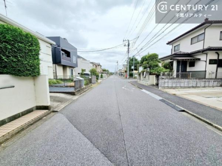 �O�ʓ��H�܂ތ��n�ʐ^ �O�ʓ��H7.5���I�z����ǍD�ȗ��n�ł��B
�Ԍɓ��ꂪ���ȕ������S�ł��ˁB