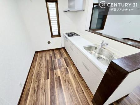 �L�b�`�� ���[�X�y�[�X���L�x�ŁA�����X�y�[�X���X�b�L���ƕЕt���Ђ�`�����p�ł��܂��I
���K�ɍ�Ƃ��ł��܂��I�����̗���������܂��I