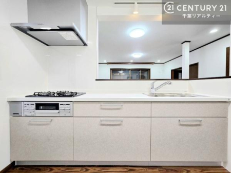 �L�b�`�� ��l�C�̑Ζʎ��V�X�e���L�b�`�����̗p���Ă��܂��I���Ƒ��̃R�~���j�P�[�V���������R�Ƒ�����݌v�ł��B
���q�l�ɂ��ڂ��͂��̂Ŋ������ł��ˁB���[�͂�����܂��I