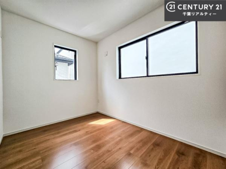 �m�� 2�ʍ̌����m�ۂ������邢�����́A���ʂ����ǂ��A���邭��ϋ��S�n�̗ǂ���ԂƂȂ��Ă���܂��B�����b�N�X���ĉ߂�����S�n�̗ǂ��������ł��I���̖ڊo�߂��X�b�L�����܂��ˁI