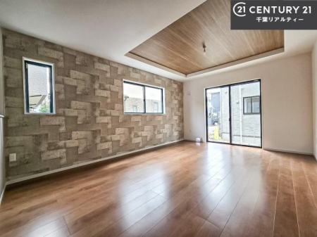 ���r���O �D�����z���܂肪���r���O����ł���ċ��S�n�̗ǂ���Ԃ����o���Ă���܂��I
���났�̎��Ԃ��߂����܂��I