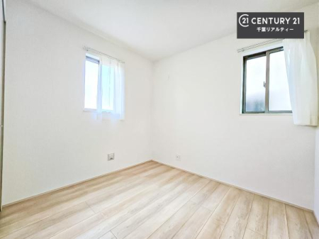 �m�� 2�ʍ̌����m�ۂ������邢�����́A���ʂ����ǂ��A���邭��ϋ��S�n�̗ǂ���ԂƂȂ��Ă���܂��B�����b�N�X���ĉ߂�����S�n�̗ǂ��������ł��I���̖ڊo�߂��X�b�L�����܂��ˁI