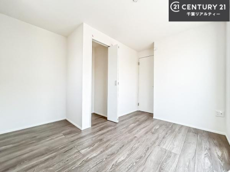 �Q�� �V���v���Ƀf�U�C������Ă��邽�߁A�Ƌ��I�т܂���I
���C�ɓ���̉Ƌ��u���Ă��낰���Ԃ���邱�Ƃ��ł��܂��B