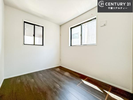 ���r���O�ȊO�̋��� ���邭���ʂ��̗ǂ������ł��B�u�V���v���v�Ƀf�U�C�����ꂽ�����B���R�x�������̂ŉƋ�⃌�C�A�E�g�ł��D�݂̋�Ԃ�n��グ���܂��B