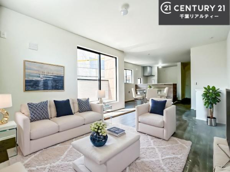 ���r���O �Ƌ��CG�p�[�X�ł��B�S�n�ǂ����r���O�͉Ƒ������R�ƏW�܂�܂��B�Ƒ��c�R�̎��Ԃ����������ł��B���Ƒ��ƁA����w�[���������Ԃ��߂��������ł��ˁB���邭�J���I�ȋ�Ԃł��B