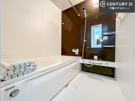 ���� �������������l�̕��͋C�̃o�X���[���́A�����o�Ă��ăo�X�^�C�����[���I
���d���撣���Ă��邲�J���ɂ��D�݂̓����̓����܂����āA�y����ł݂Ă͂������ł��傤���H