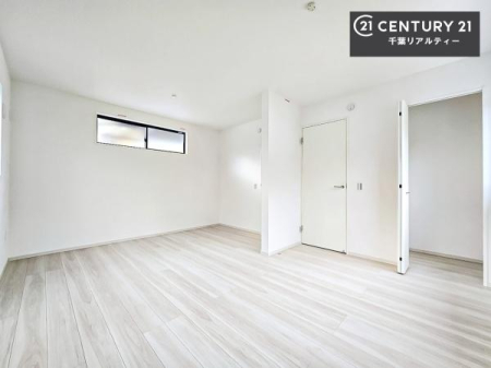 �q������ �V���v���Ƀf�U�C������Ă��邽�߁A�Ƌ��I�т܂���I
���C�ɓ���̉Ƌ��u���Ă��낰���Ԃ���邱�Ƃ��ł��܂��B
