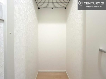 ���[ ���[�X�y�[�X�[�����Ă��܂��I�}�Ȃ��q�l�����q���Ă��U�炩�������������T�b�ƕЕt�����܂��I�������̃X�y�[�X�����܂��Ƃ肠�邨���������o���邱�Ƃ��o���܂��I