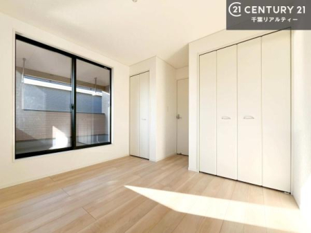 �m�� �o���R�j�[�ɖʂ��Ă���m���ł��B���邭�����肪����A���C����������ł��܂��I���N���āA�O�ɏo�Ĕw�L�т����[�ċz�����ǂ������}������邱�Ƃ��ł��܂��B