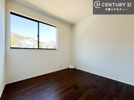 �Q�� �D���������������ޗm���́A���̖ڊo�߂��C�������ǂ������ł��ˁB���������Ԃ��������Ɖ߂������Ƃ��ł��܂��B�D�����F�����̃t���[�����O���ǂ�ȉƋ�ɂ��}�b�`���܂��I