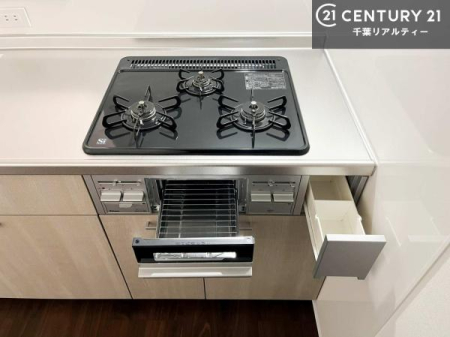 �L�b�`�� �R�����͎O������̂ł������̓����i�s���ł��܂��B
�������O�����t���ł��B�����X�y�[�X���L�X���Ă���׍�Ƃ����₷���I�g�����肪�ǂ��V�X�e���L�b�`���ł��I