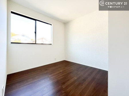 �Q�� �D���������������ޗm���́A���̖ڊo�߂��C�������ǂ������ł��ˁB���������Ԃ��������Ɖ߂������Ƃ��ł��܂��B�D�����F�����̃t���[�����O���ǂ�ȉƋ�ɂ��}�b�`���܂��I