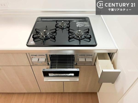 �L�b�`�� �R�����͎O������̂ł������̓����i�s���ł��܂��B
�������O�����t���ł��B�����X�y�[�X���L�X���Ă���׍�Ƃ����₷���I�g�����肪�ǂ��V�X�e���L�b�`���ł��I