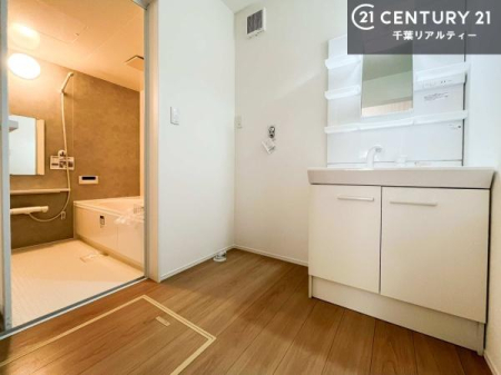 ���ʑ�E���ʏ� �g�Ȃ�𐮂�����ʏ��́A���������厖�ł��I������̐������̂��镵�͋C�����o�I�C�����悭���g�����������܂��B