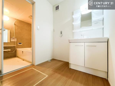 ���ʑ�E���ʏ� �g�Ȃ�𐮂�����ʏ��́A���������厖�ł��I������̐������̂��镵�͋C�����o�I�C�����悭���g�����������܂��B