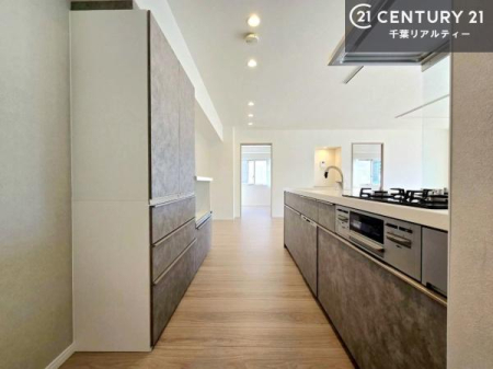 �L�b�`�� �����g���L�b�`�����Y��Ő����Ȃ炨���������̂��y�����Ȃ�܂���ˁB�@�\���ƃf�U�C���������˔������������L�b�`���ł��I