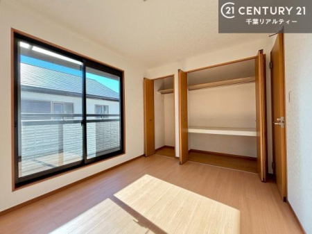 �Q�� �D���������������ޗm���́A���̖ڊo�߂��C�������ǂ������ł��ˁB���������Ԃ��������Ɖ߂������Ƃ��ł��܂��B�D�����F�����̃t���[�����O���ǂ�ȉƋ�ɂ��}�b�`���܂��I