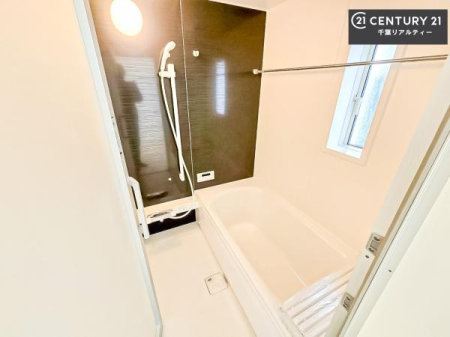 ���� �������������l�̕��͋C�̃o�X���[���́A�����o�Ă��ăo�X�^�C�����[���I
���d���撣���Ă��邲�J���ɂ��D�݂̓����̓����܂����āA�y����ł݂Ă͂������ł��傤���H