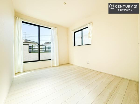 �Q�� �o���R�j�[�ɖʂ��Ă���m���ł��B���邭�����肪����A���C����������ł��܂��I���N���āA�O�ɏo�Ĕw�L�т����[�ċz�����ǂ������}������邱�Ƃ��ł��܂��B