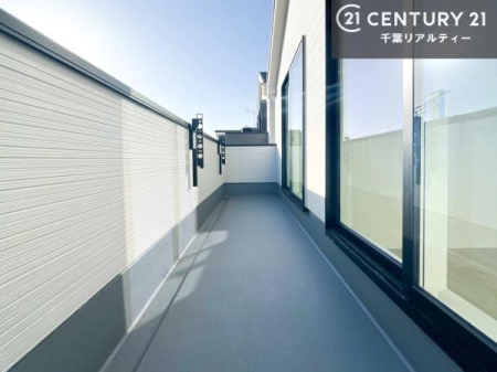 �o���R�j�[ �z������ǍD�ȃo���R�j�[�ł��I���ꂽ���ɂ͐�������n����J���I�Ȏ��Ԃ��y���߂܂��B