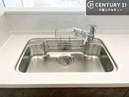 �L�b�`�� ���C�h�ȃV���N�ł��ˁI�������˂ɂ������������₷���Ǝ����y�X�d�l�̃V�X�e���L�b�`���ł��I
�f�U�C�����Ƌ@�\�������˂��L�b�`���Ő�����������܂��ˁI