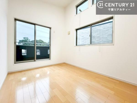 �q������ 2�ʍ̌����m�ۂ������邢�����́A���ʂ����ǂ��A���邭��ϋ��S�n�̗ǂ���ԂƂȂ��Ă���܂��B�����b�N�X���ĉ߂�����S�n�̗ǂ��������ł��I���̖ڊo�߂��X�b�L�����܂��ˁI