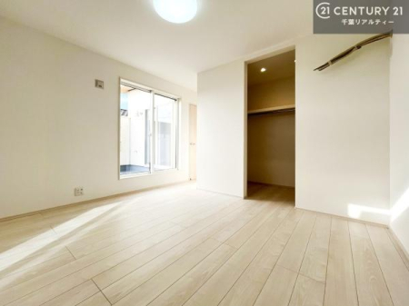 �Q�� �D���������������ޗm���́A���̖ڊo�߂��C�������ǂ������ł��ˁB���������Ԃ��������Ɖ߂������Ƃ��ł��܂��B�D�����F�����̃t���[�����O���ǂ�ȉƋ�ɂ��}�b�`���܂��I