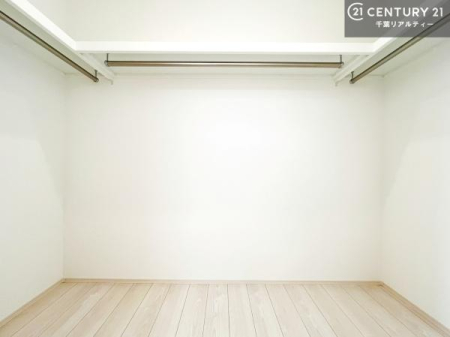 ���[ �E�H�[�N�C���N���[�[�b�g�t���ł��B��������̂��m���Ȃǂ����[���Ă��������ł��ˁI���ɂ���@�������ȂǋG�ߕ��̑傫�ȉƓd�����[�ł��܂��I