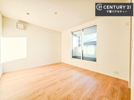 �Q�� �o���R�j�[�ɖʂ��Ă���m���ł��B���邭�����肪����A���C����������ł��܂��I���N���āA�O�ɏo�Ĕw�L�т����[�ċz�����ǂ������}������邱�Ƃ��ł��܂��B