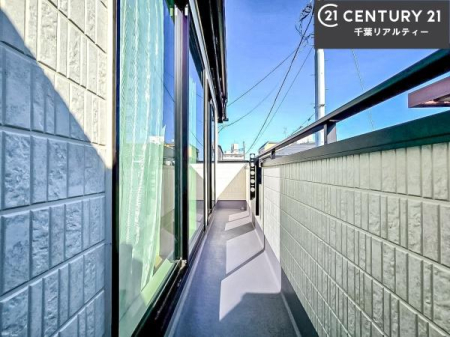 �o���R�j�[ 2�̕�������o����ł���o���R�j�[�ŁA���󕨂̎�荞�݂�z�c�������X���[�Y�B�����̉Ǝ��������Ɖ��K�ɁB